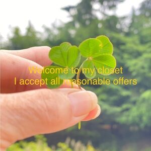 Welcome to my closet CHRISTMAS SALE